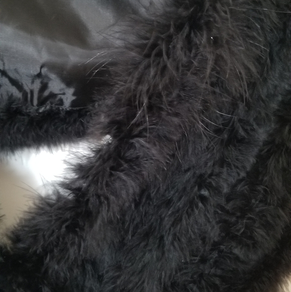 Fur stole - Picture 3 of 3